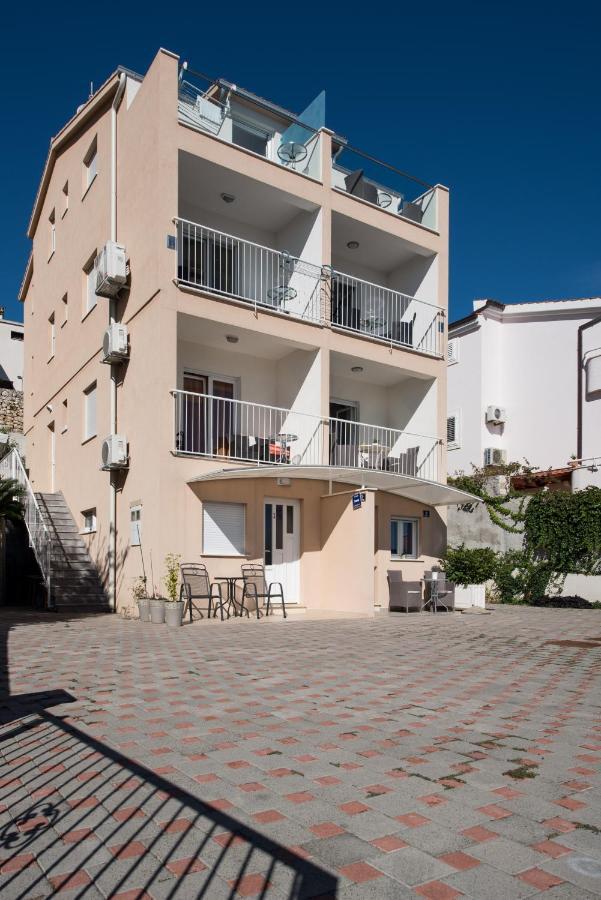 Apartments Amneris Trogir Bagian luar foto