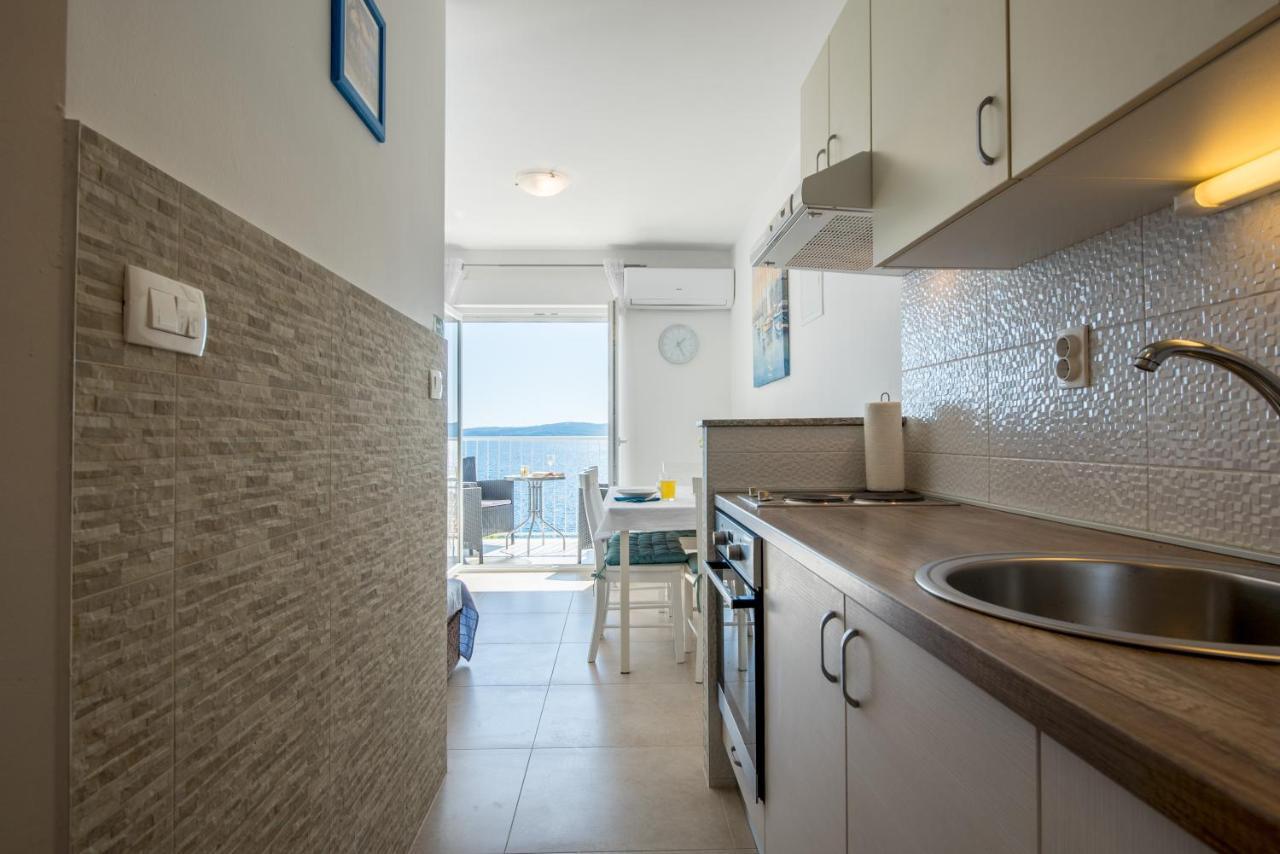 Apartments Amneris Trogir Bagian luar foto