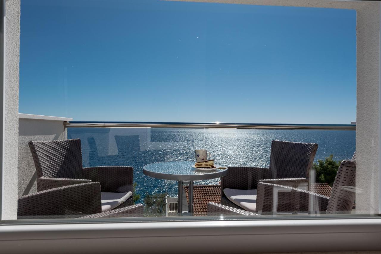 Apartments Amneris Trogir Bagian luar foto