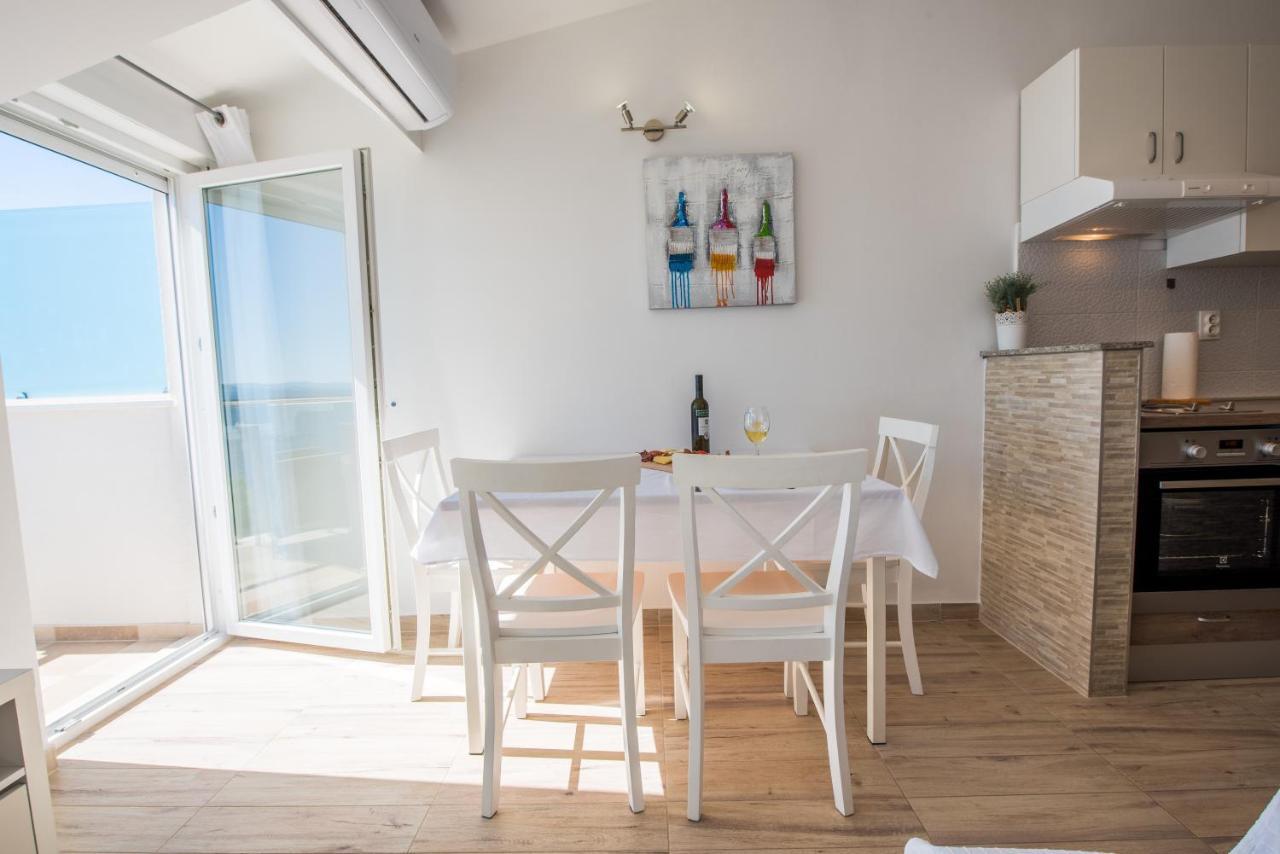 Apartments Amneris Trogir Bagian luar foto
