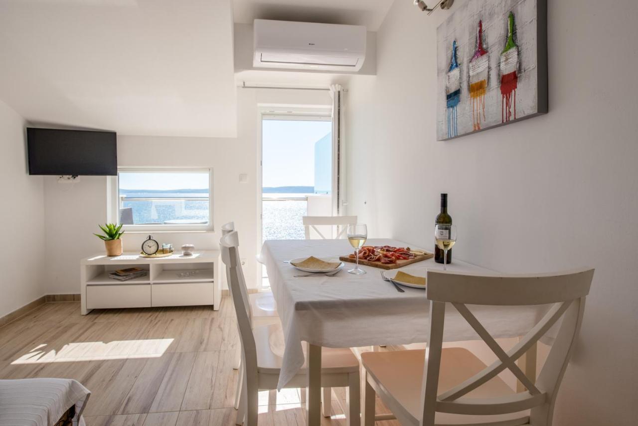 Apartments Amneris Trogir Bagian luar foto
